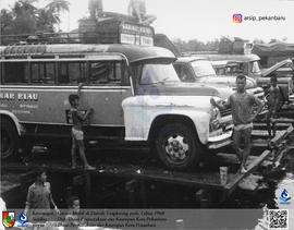 Cucian Mobil di Daerah Tangkerang pada Tahun 1968